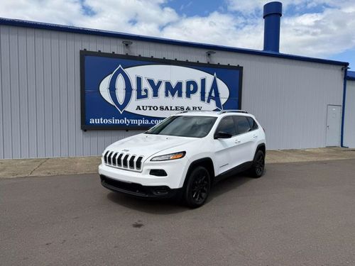 2272 - 2018 Jeep Cherokee Latitude