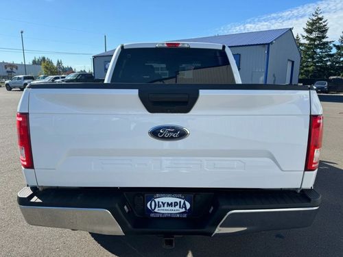 2015 Ford F-150 XLT SuperCrew Lower Image 2
