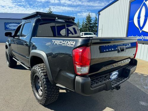 2016 Toyota Tacoma TRD Off-Road Double Cab Lower Image 1