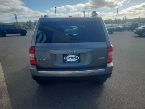 2011 Jeep Patriot Latitude X Lower Image 2
