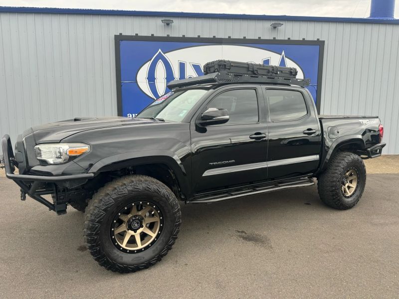 2016 Toyota Tacoma TRD Sport