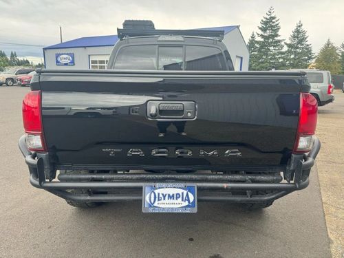 2016 Toyota Tacoma TRD Sport Double Cab Lower Image 2