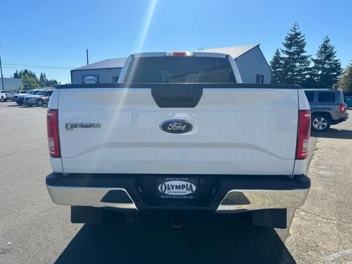 2016 Ford F-150 XLT SuperCrew Lower Image 2