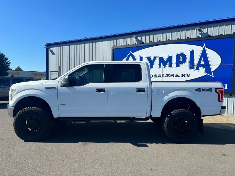2016 Ford F-150 XLT SuperCrew Upper Image 2
