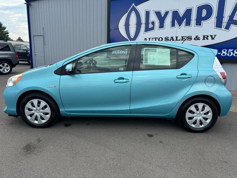 2013 Toyota Prius c Two Upper Image 2