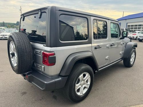 2018 Jeep Wrangler Unlimited Sport S Lower Image 3