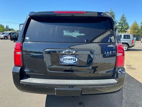 2019 Chevrolet Suburban Premier Lower Image 2