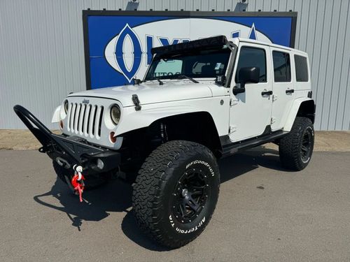2343 - 2012 Jeep Wrangler Unlimited Sahara