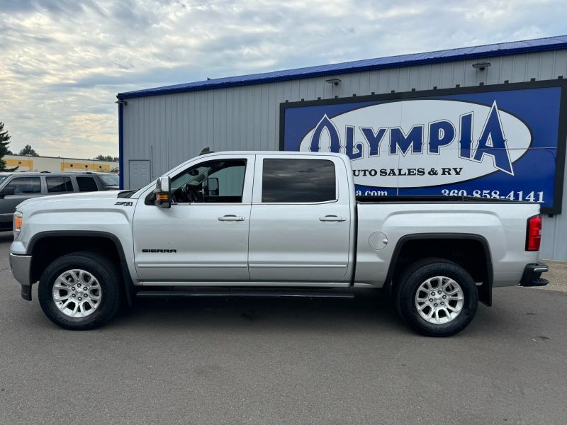 2015 GMC Sierra 1500 SLE Pickup 4D 5 3/4 ft Crew Cab Upper Image 2