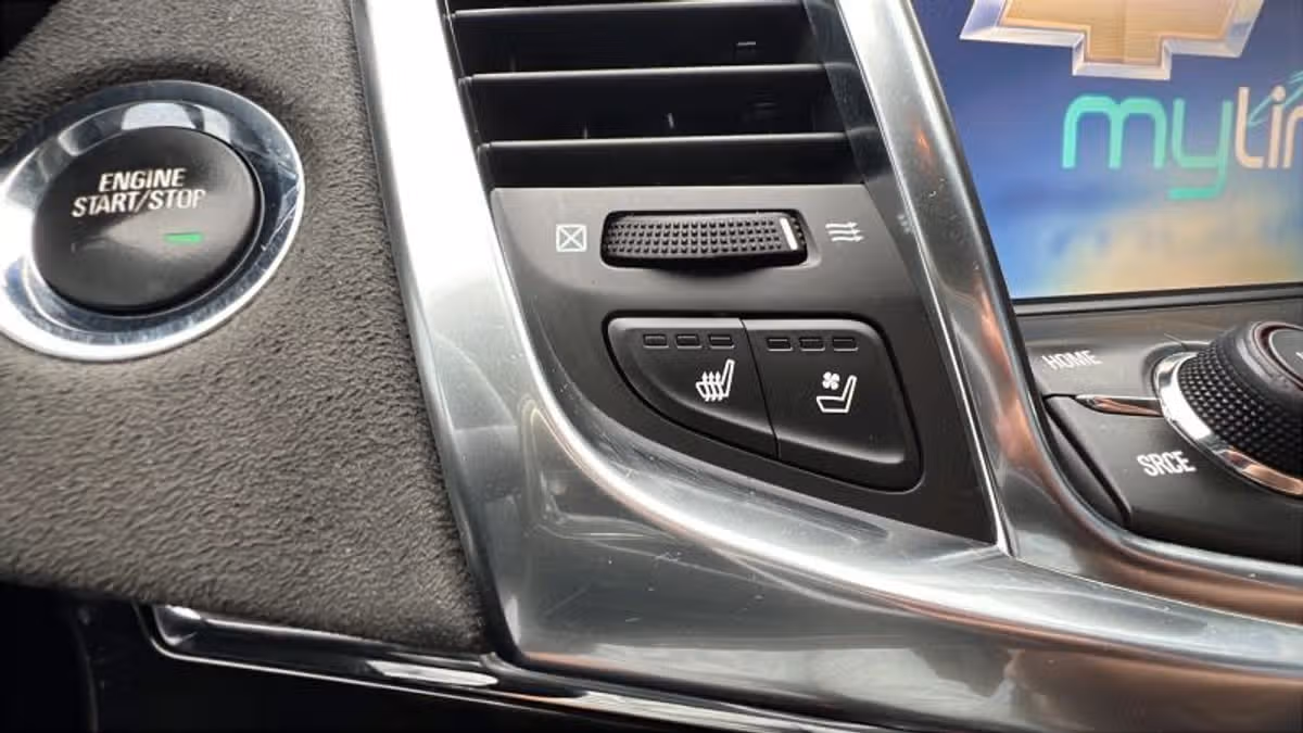 2014 Chevrolet SS Base Image 24