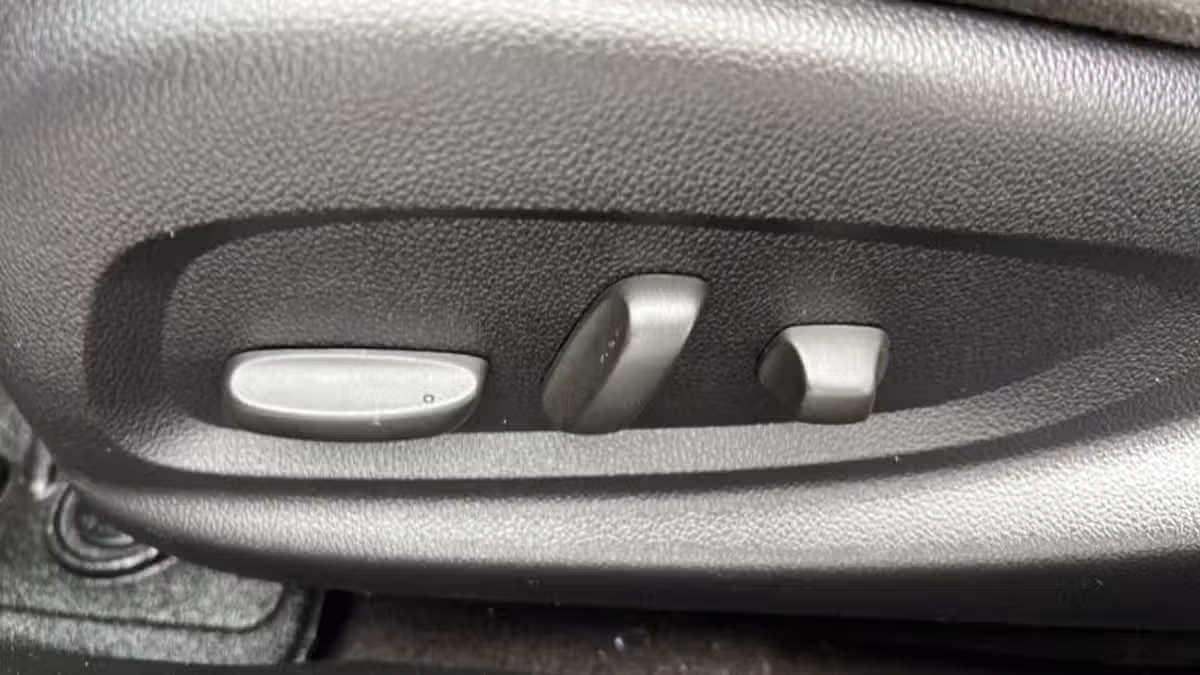 2014 Chevrolet SS Base Image 15