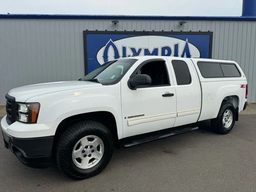 2354 - 2008 GMC Sierra 1500 SLE Pickup 4D 6 1/2 ft Extended Cab