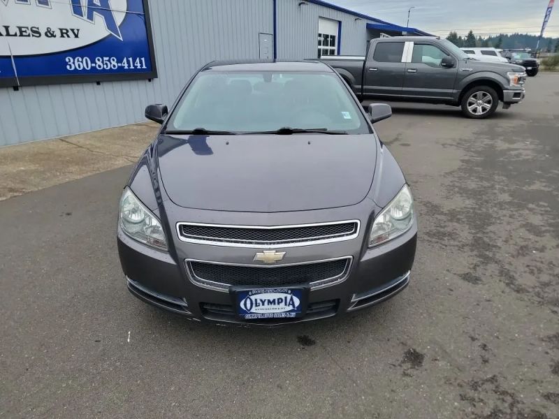 2010 Chevrolet Malibu LT Upper Image 2