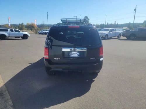 2013 Honda Pilot EX-L Lower Image 2