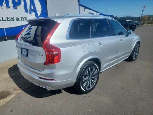 2021 Volvo XC90 T5 Momentum Lower Image 1