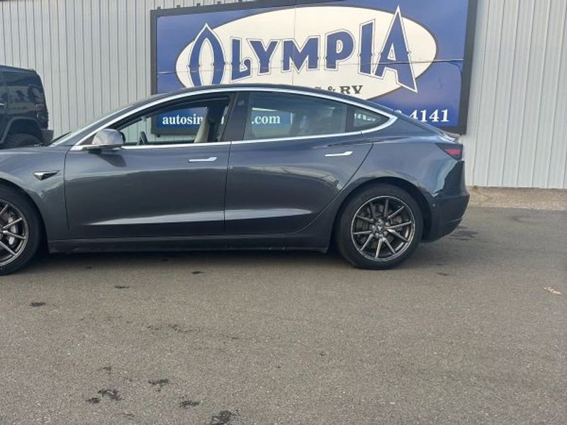 2018 Tesla Model 3 Long Range Upper Image 2