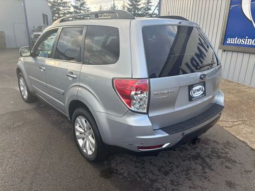 2013 Subaru Forester 2.5X Premium Lower Image 1