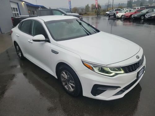 2020 Kia Optima LX Lower Image 1