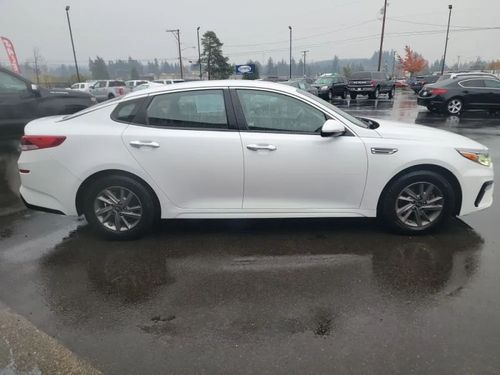 2020 Kia Optima LX Lower Image 2