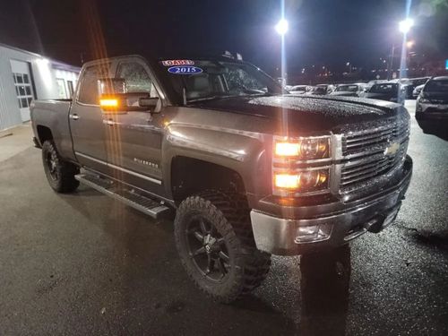 2015 Chevrolet Silverado 1500 LTZ Crew Cab Lower Image 1