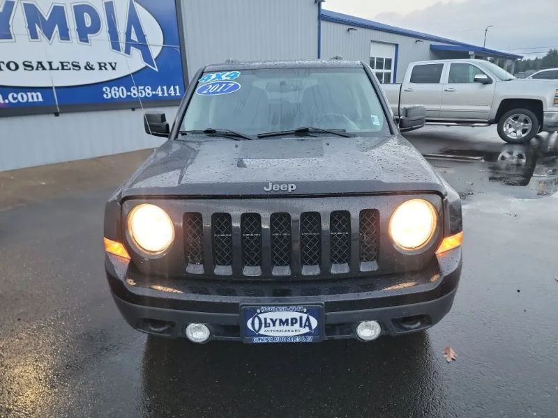 2017 Jeep Patriot Sport SE Upper Image 2