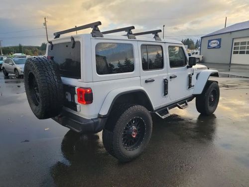 2019 Jeep Wrangler Unlimited Rubicon Lower Image 3