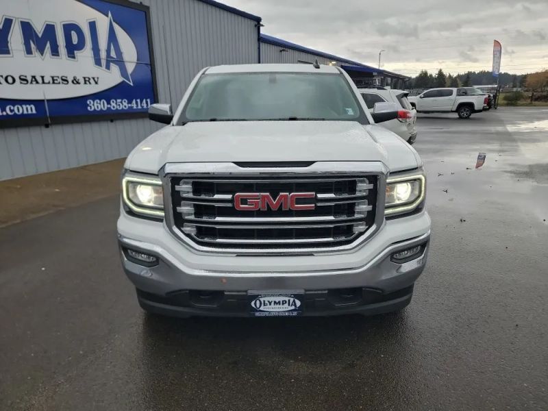 2017 GMC Sierra 1500 SLT Crew Cab Upper Image 2