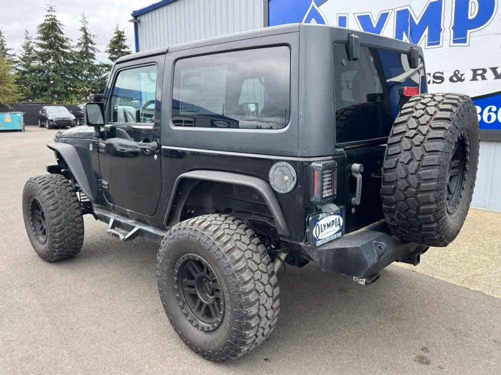 2015 Jeep Wrangler Sport Image 16