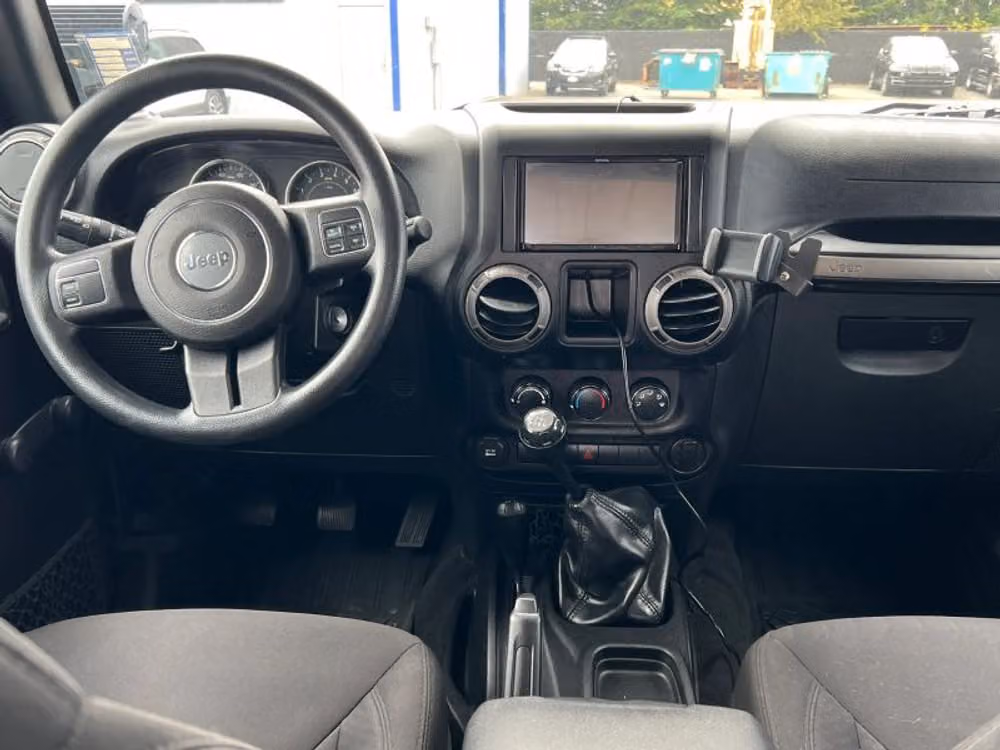 2015 Jeep Wrangler Sport Image 15