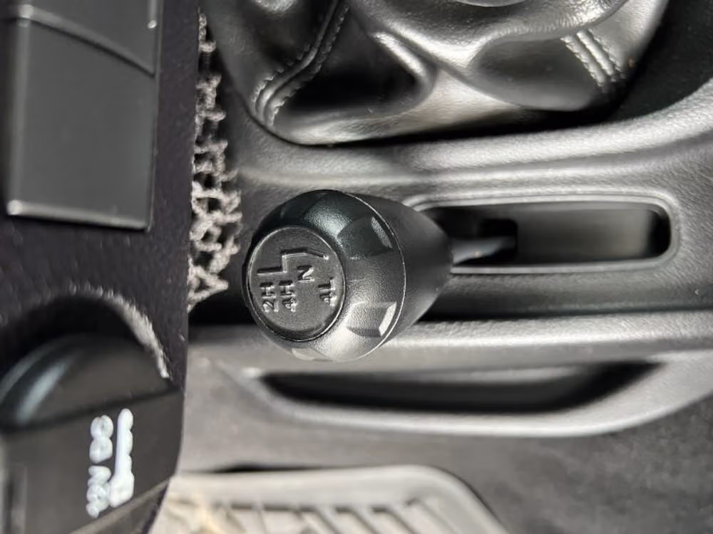 2015 Jeep Wrangler Sport Image 23