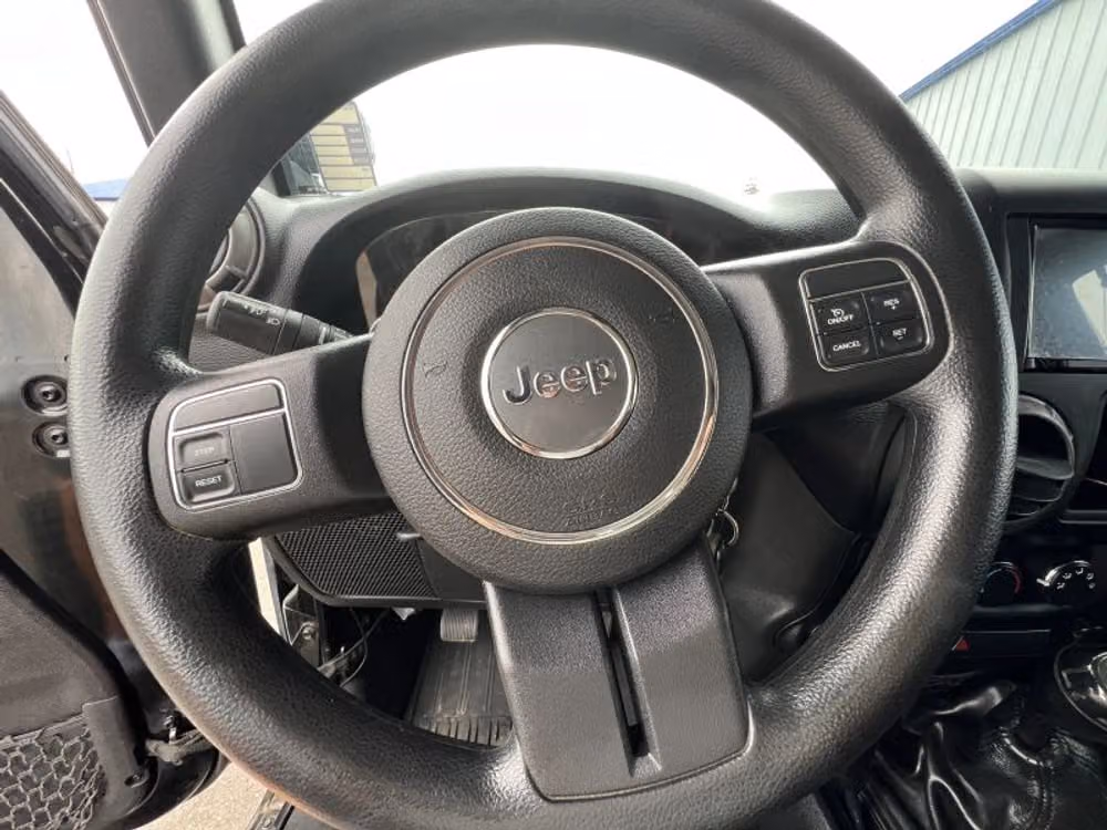 2015 Jeep Wrangler Sport Image 25