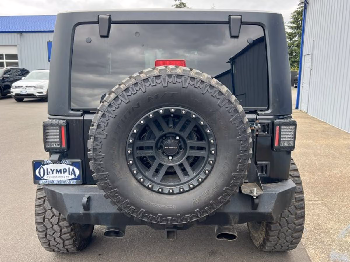 2015 Jeep Wrangler Sport Image 12