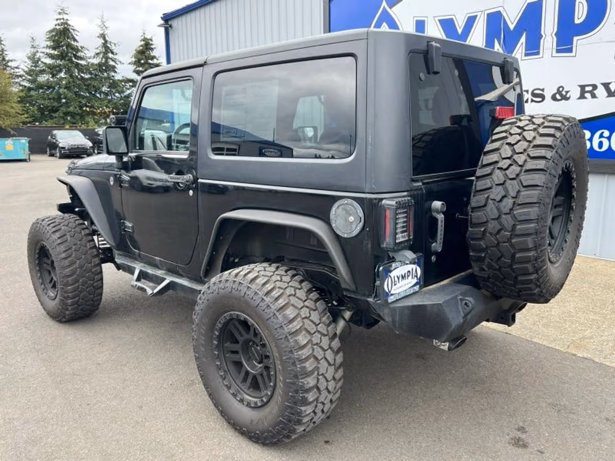 2015 Jeep Wrangler Sport Image 16