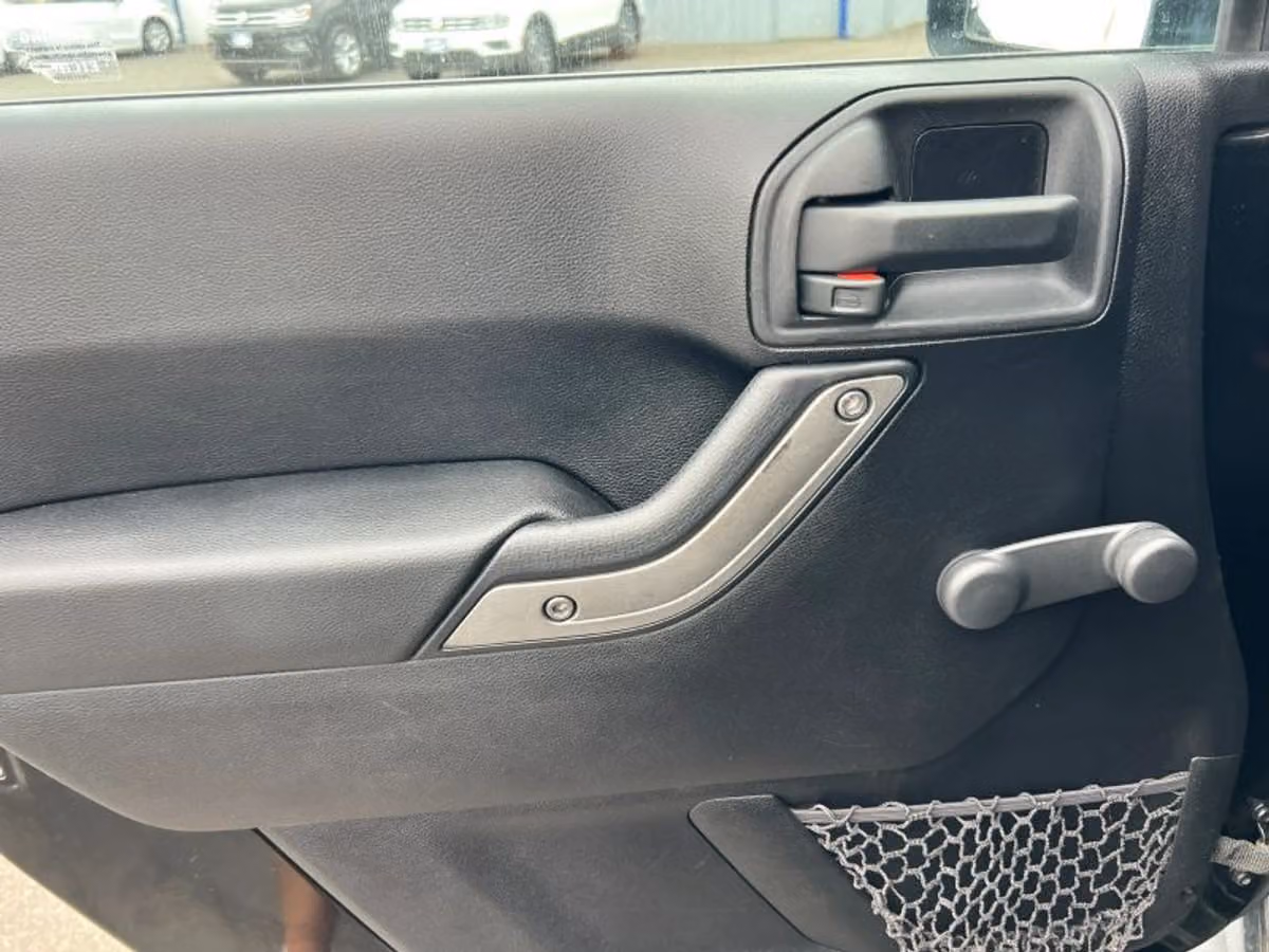 2015 Jeep Wrangler Sport Image 19