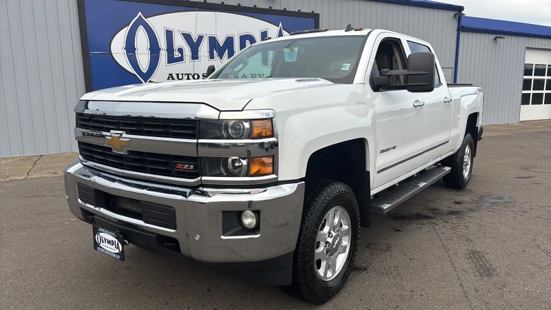 2015 Chevrolet Silverado 3500HD LTZ's photo