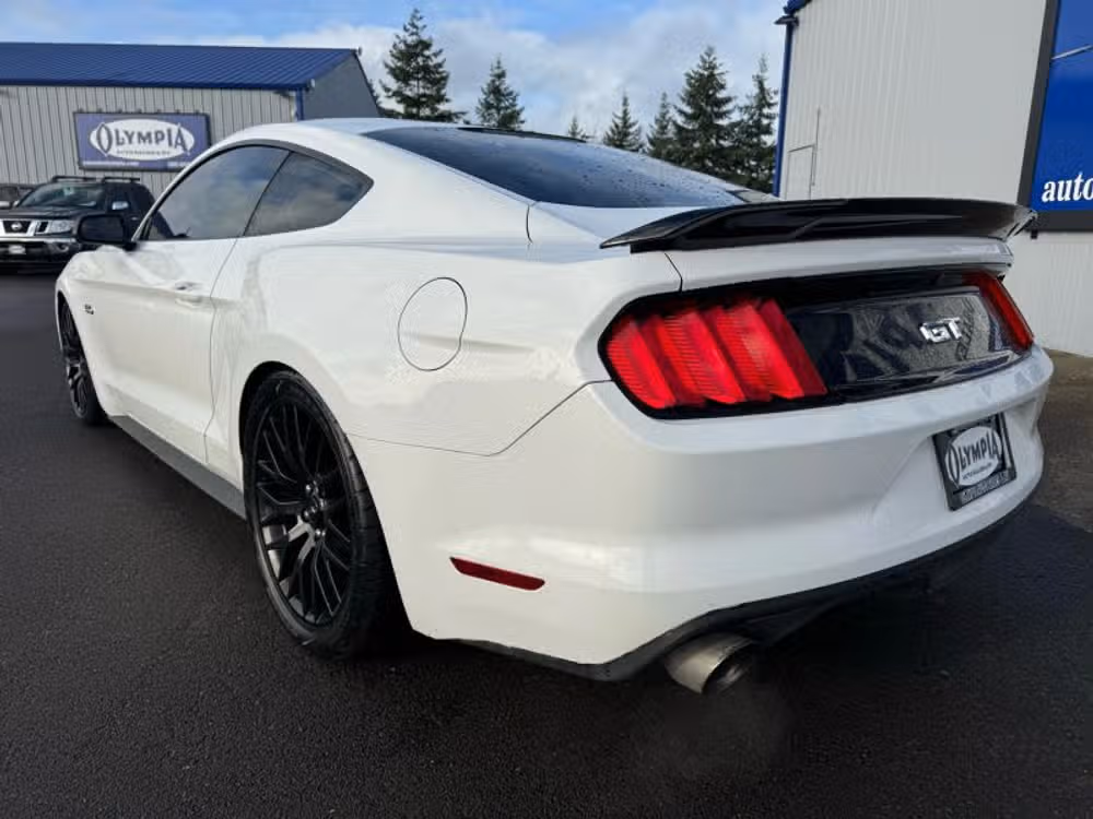 2016 Ford Mustang GT Lower Image 1