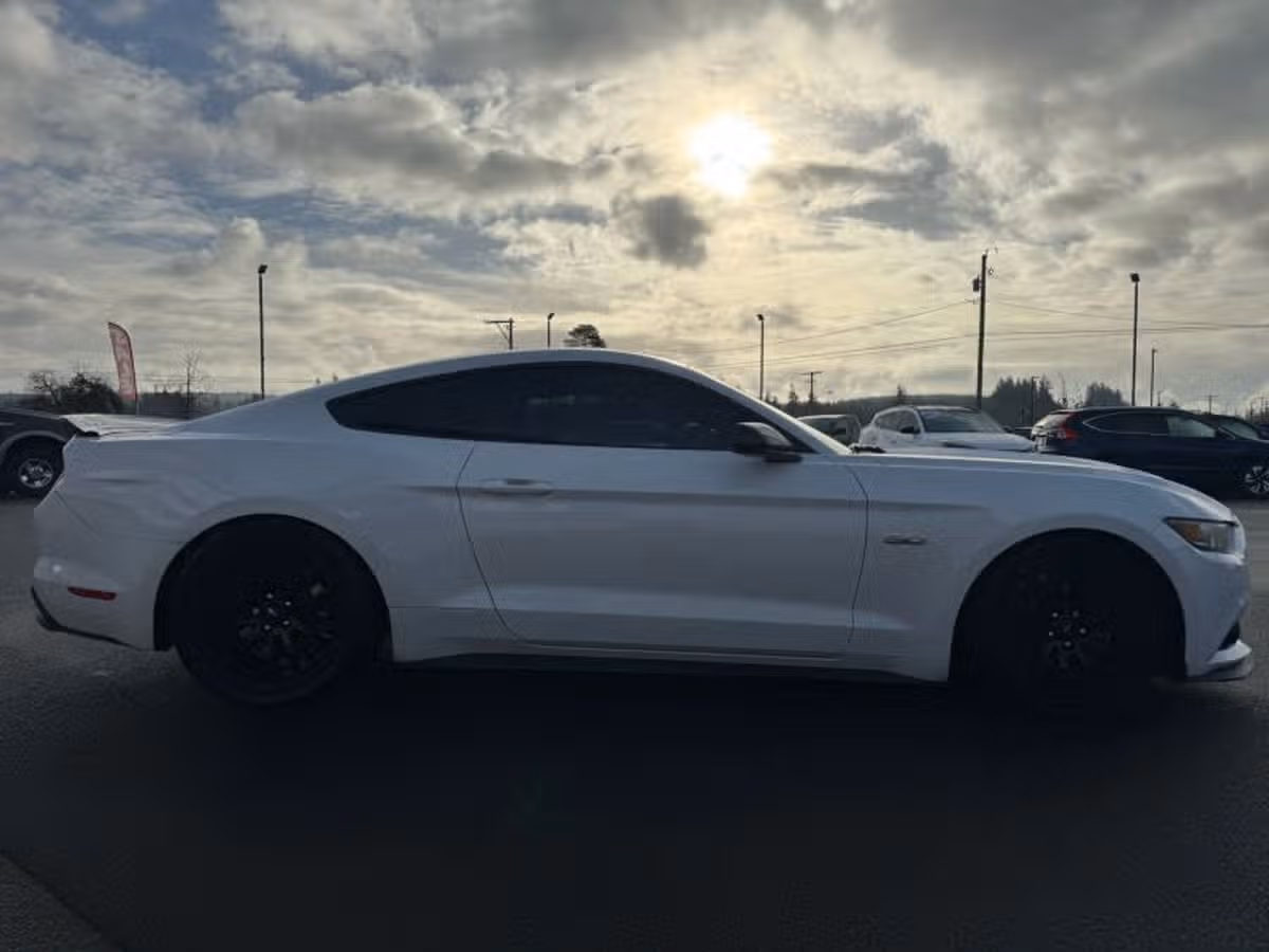 2016 Ford Mustang GT Image 6