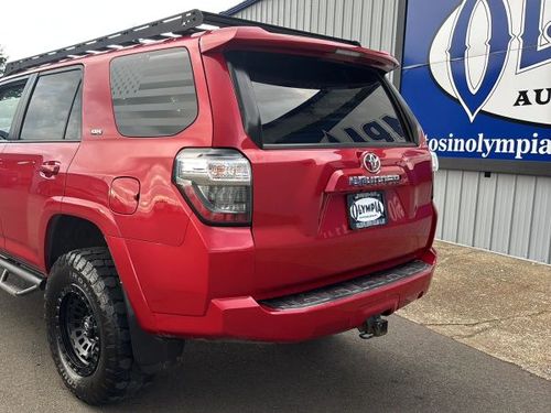 2019 Toyota 4Runner SR5 Lower Image 1