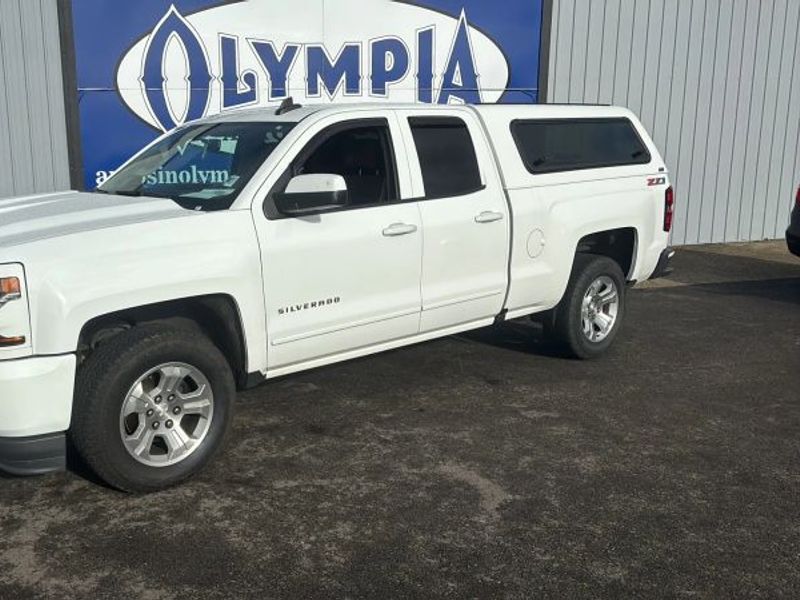 2016 Chevrolet Silverado 1500 LT Z71 Upper Image 2