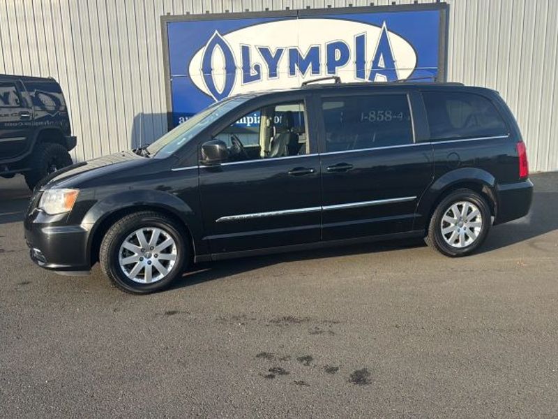 2016 Chrysler Town and Country Touring Passenger Upper Image 2