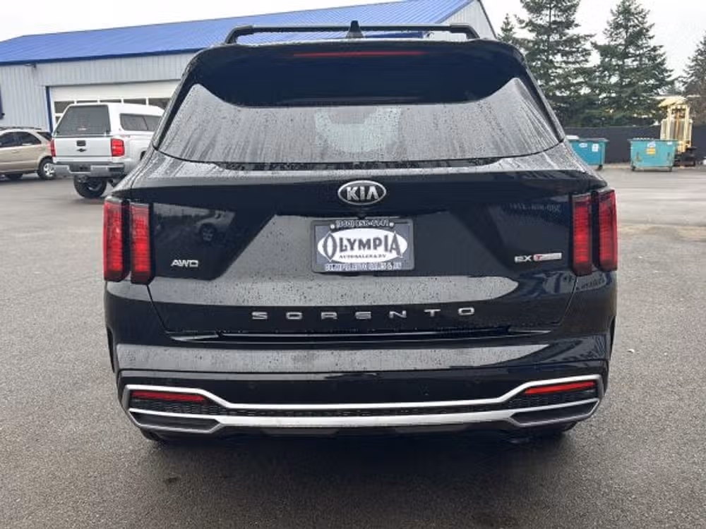 2021 Kia Sorento EX Lower Image 2