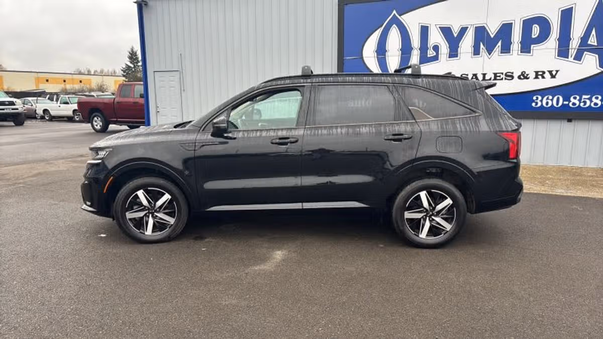 2021 Kia Sorento EX Image 2