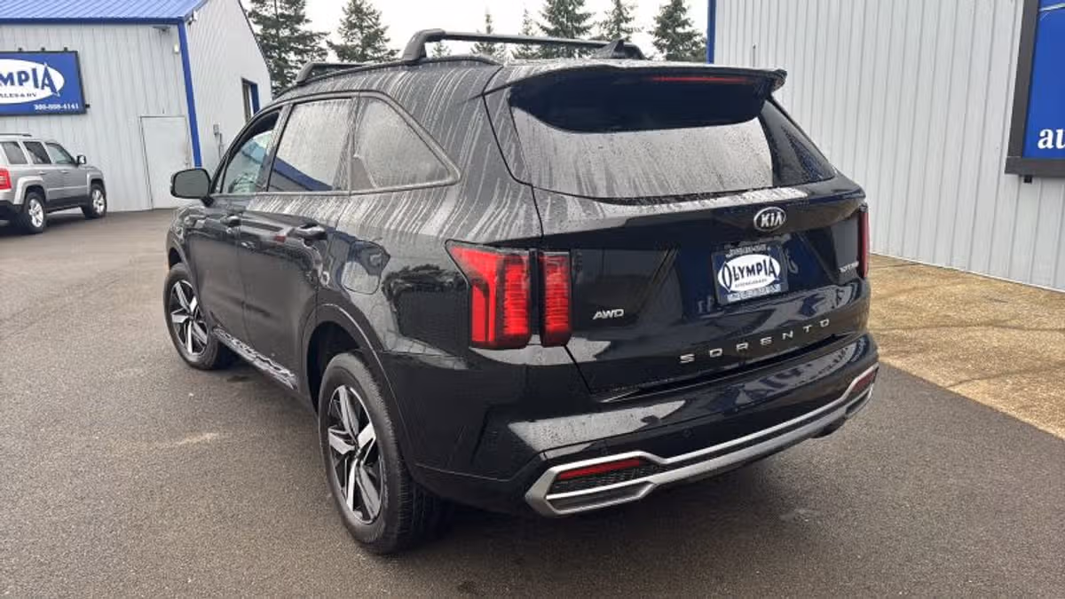 2021 Kia Sorento EX Image 3