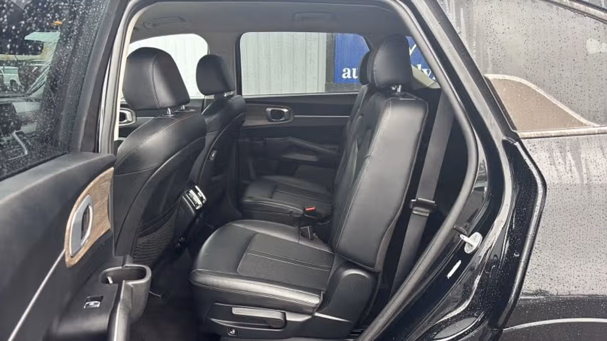 2021 Kia Sorento EX Image 10