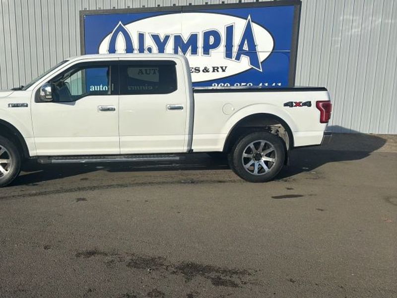 2015 Ford F-150 Lariat Upper Image 2