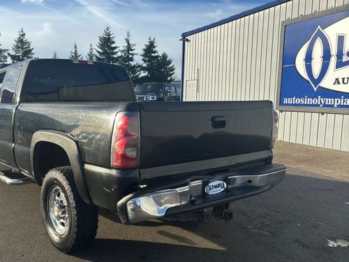 2004 Chevrolet Silverado 2500HD LT Extended Cab Lower Image 1
