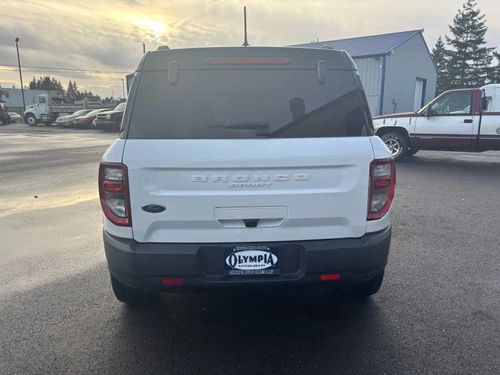 2021 Ford Bronco Sport Outer Banks Lower Image 2