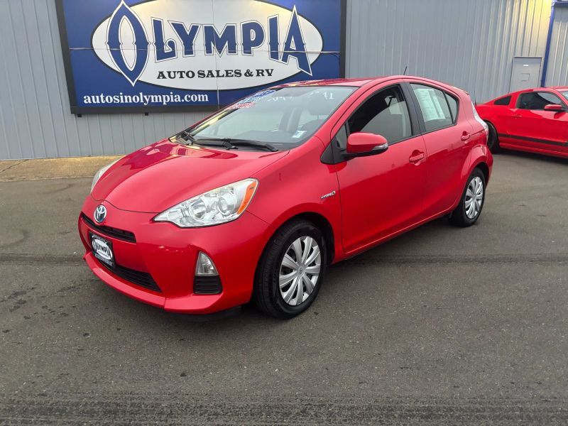 2014 Toyota Prius c One's photo