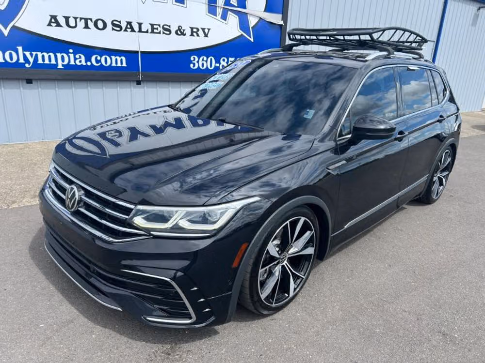 2022 Volkswagen Tiguan SEL R-Line 4Motion Image 2
