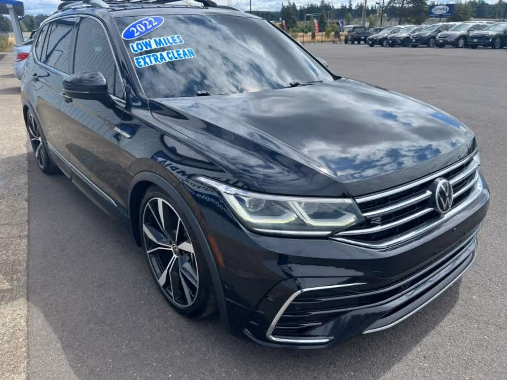 2022 Volkswagen Tiguan SEL R-Line 4Motion Image 4